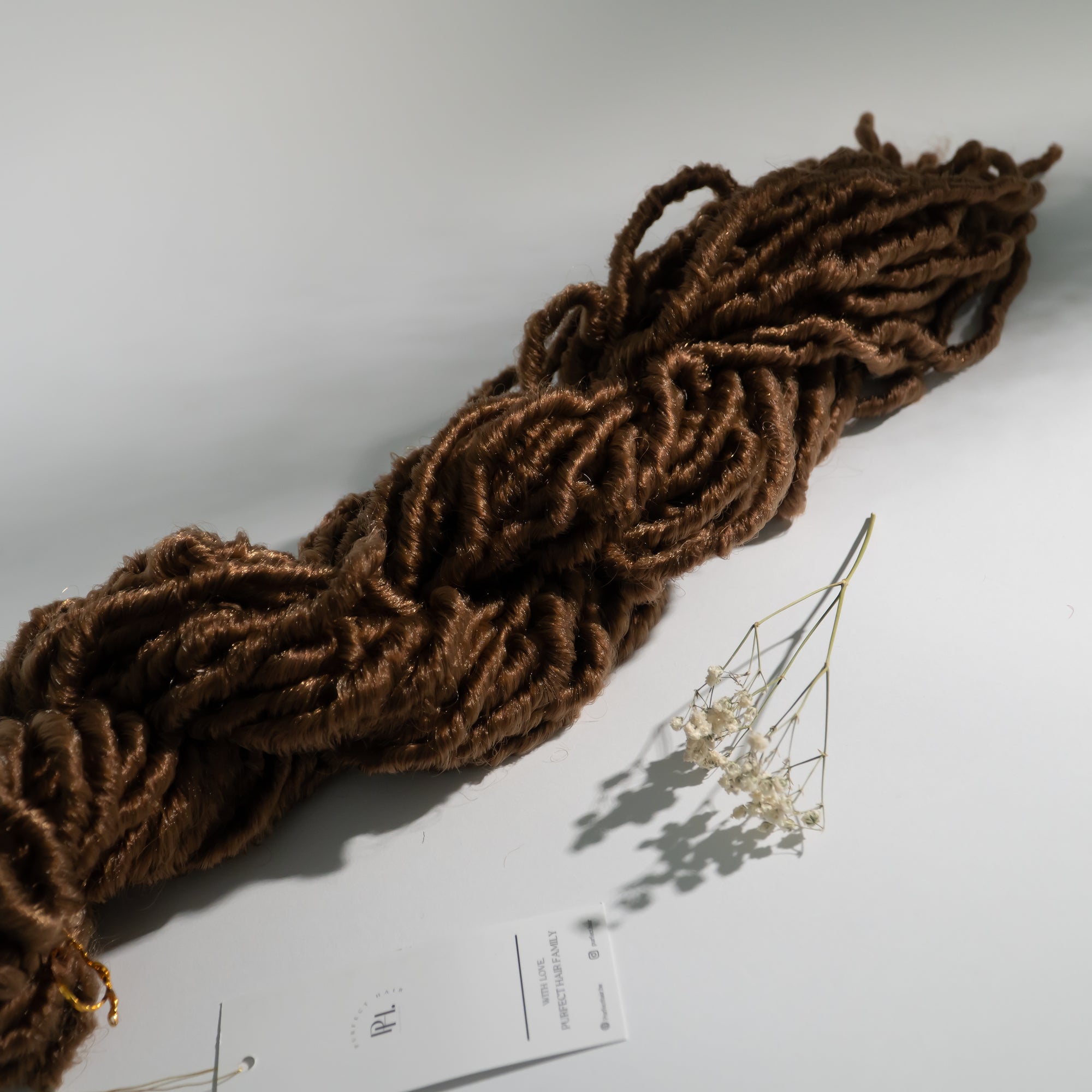 <transcy>Locs</transcy>